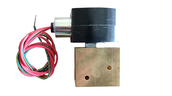 asco两位三通电磁阀ef8327g041.3